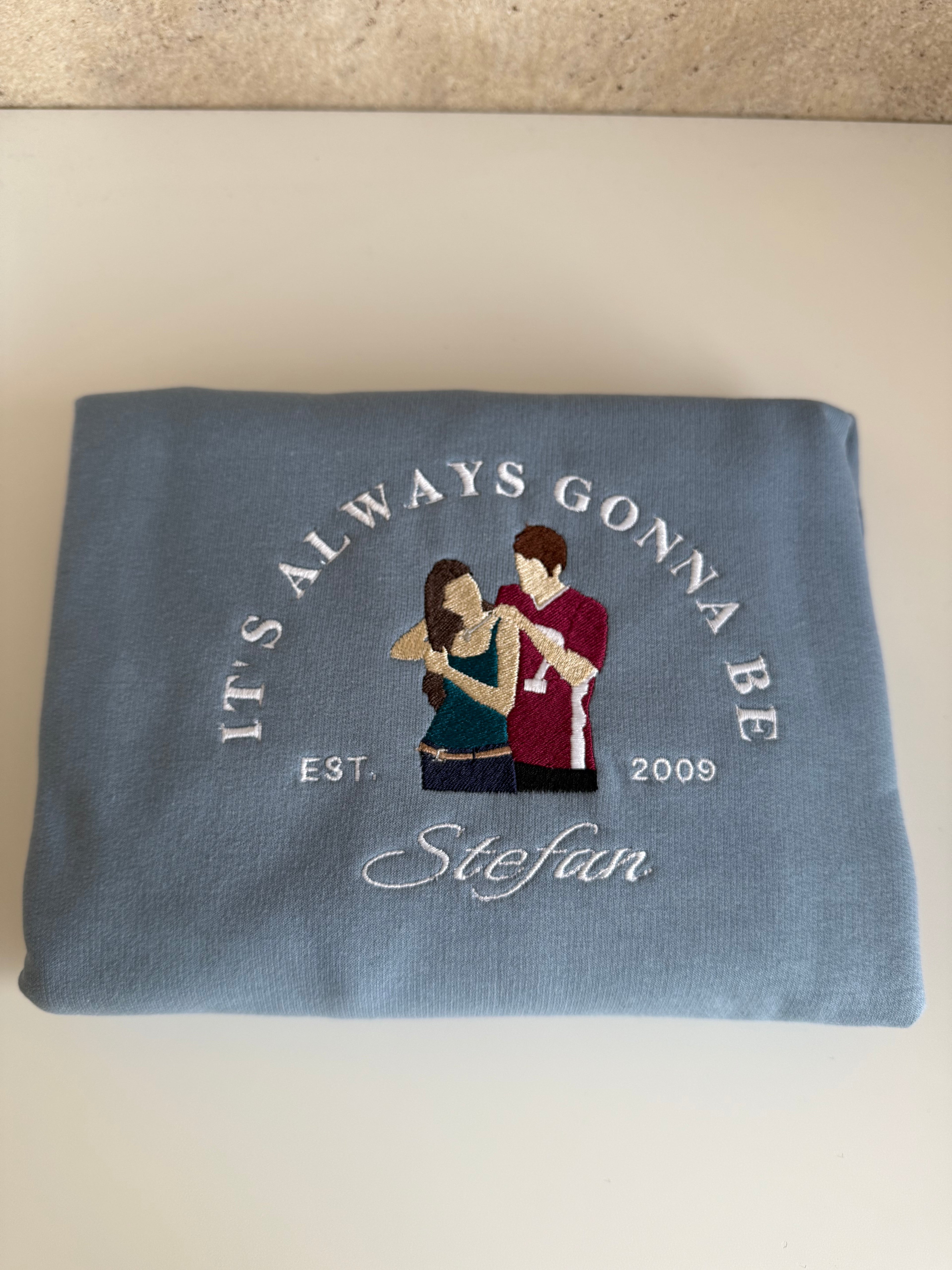 Sudadera bordada Stelena