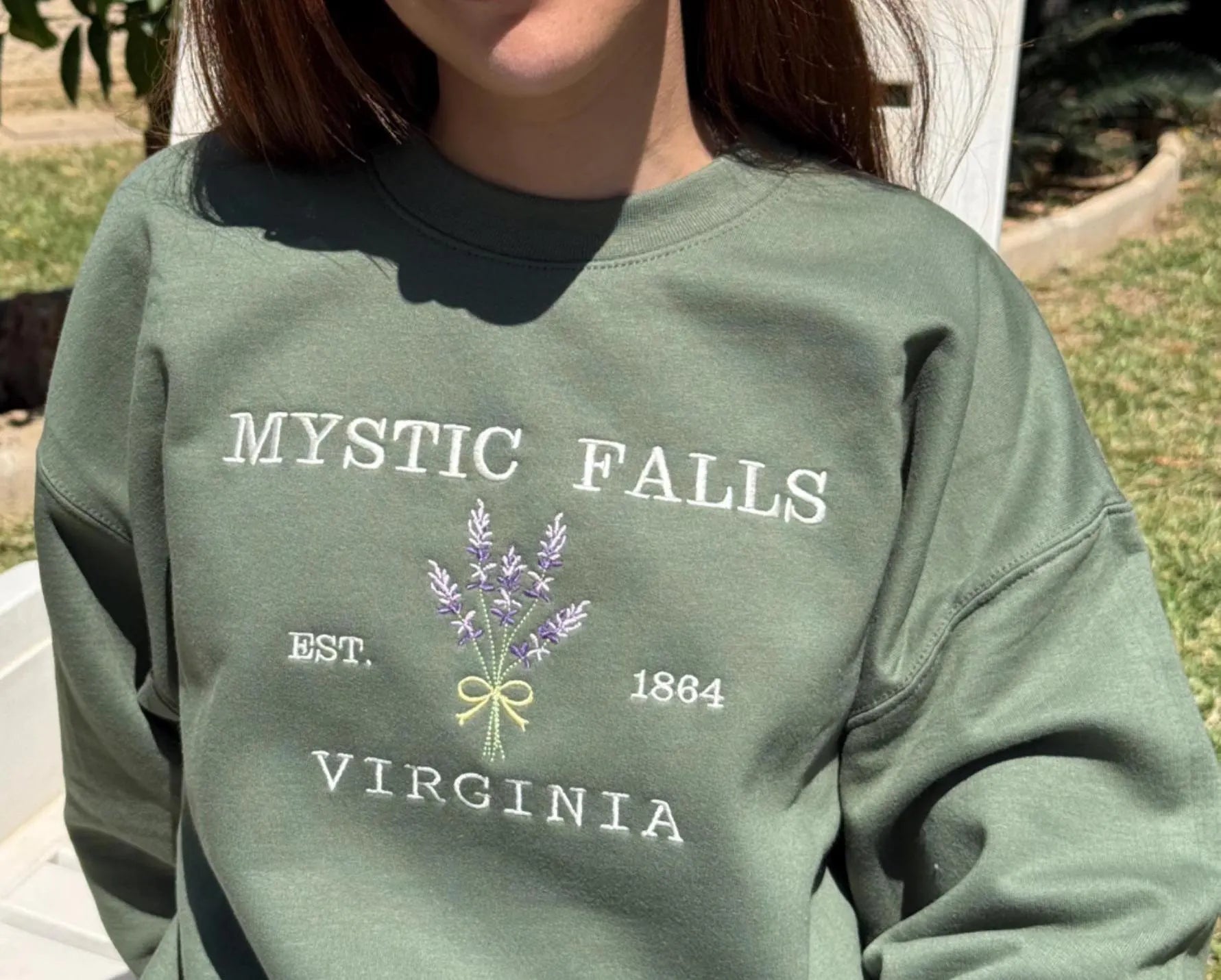 Sudadera bordada Mystic Falls